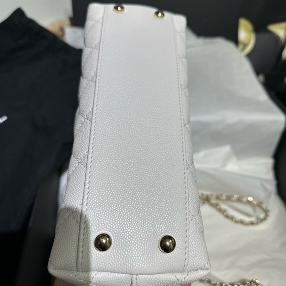 Authentic chanel bag - Picture 4 of 9